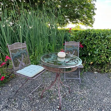 Bed & Breakfast Ferme La Hougue 3*